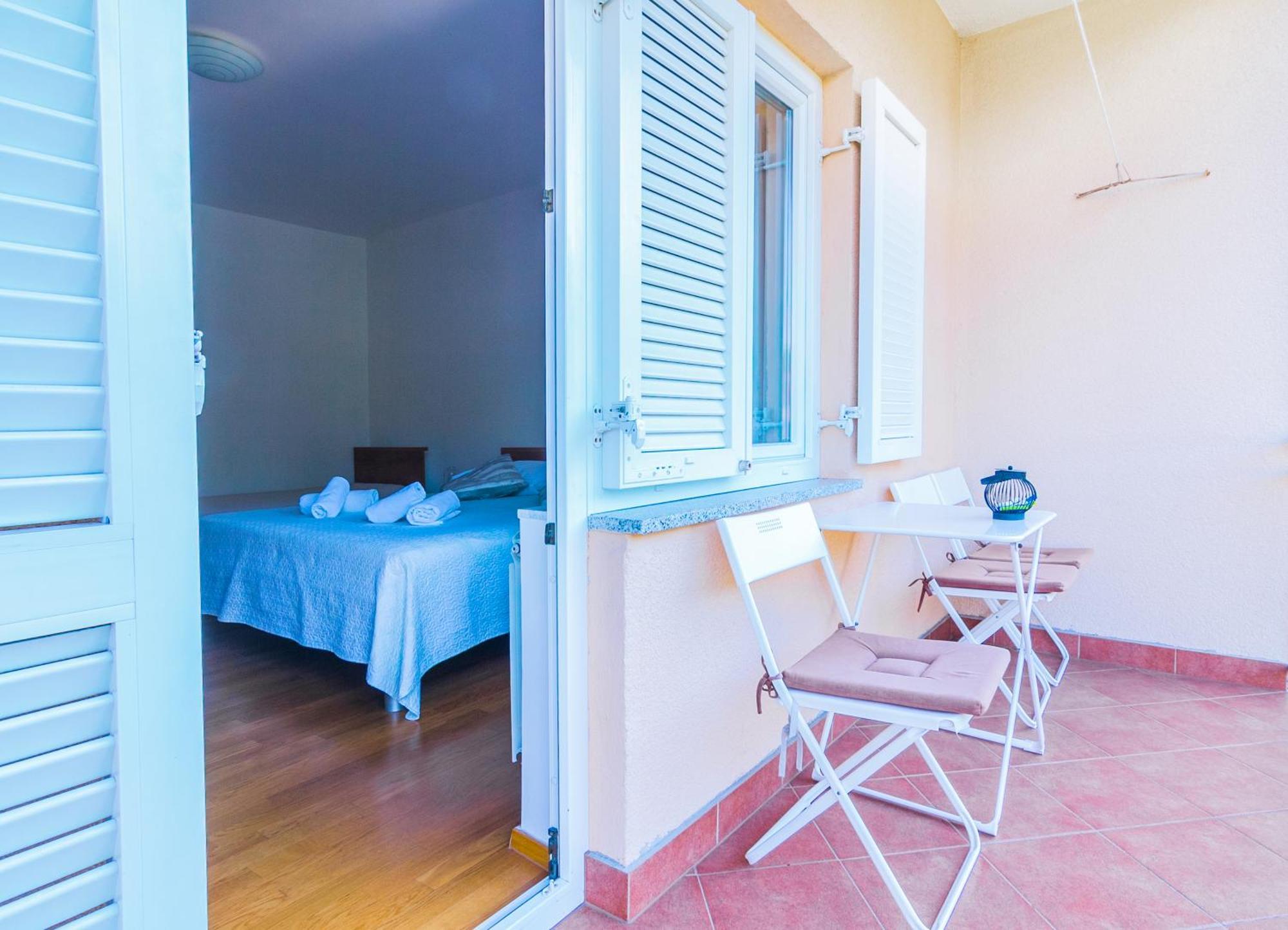 Apartments Nicole Pula Habitación foto